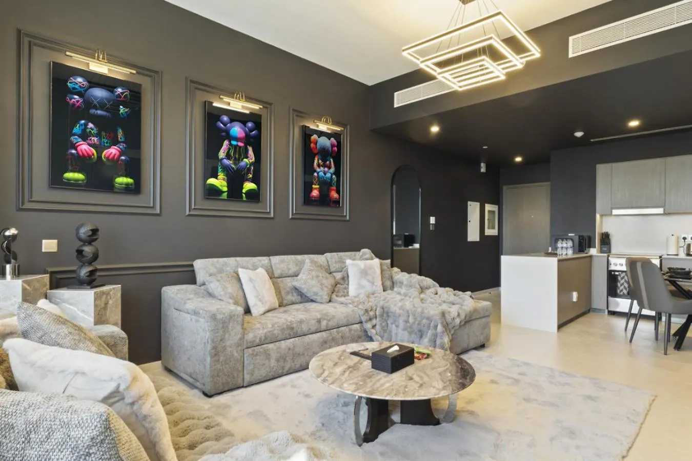 Luxury 1-Bedroom, High-Floor, Skyline Views Dubai