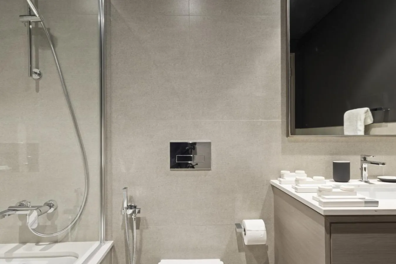 Luxury 1-Bedroom, High-Floor, Skyline Views Dubai 0*,