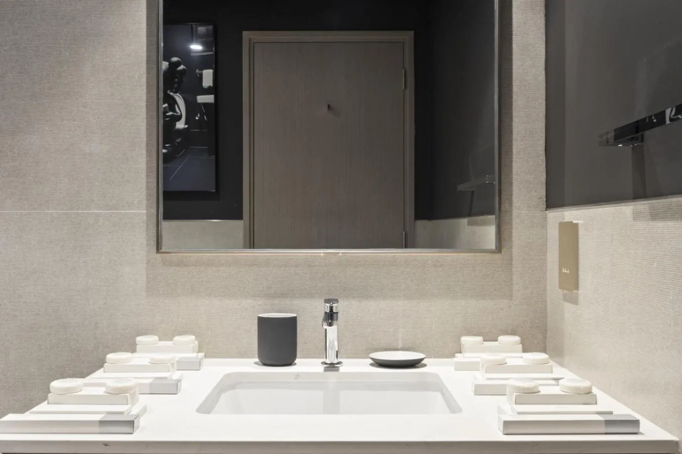 Luxury 1-Bedroom, High-Floor, Skyline Views Dubai 0*,  United Arab Emirates