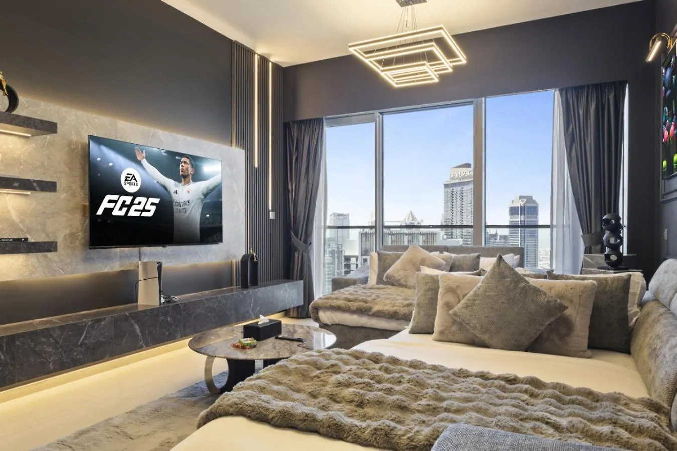 Apartment Luxury 1-Bedroom, High-Floor, Skyline Views Dubai