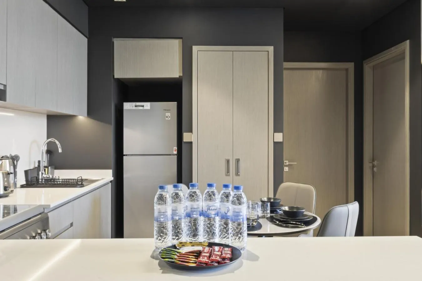 Luxury 1-Bedroom, High-Floor, Skyline Views Dubai